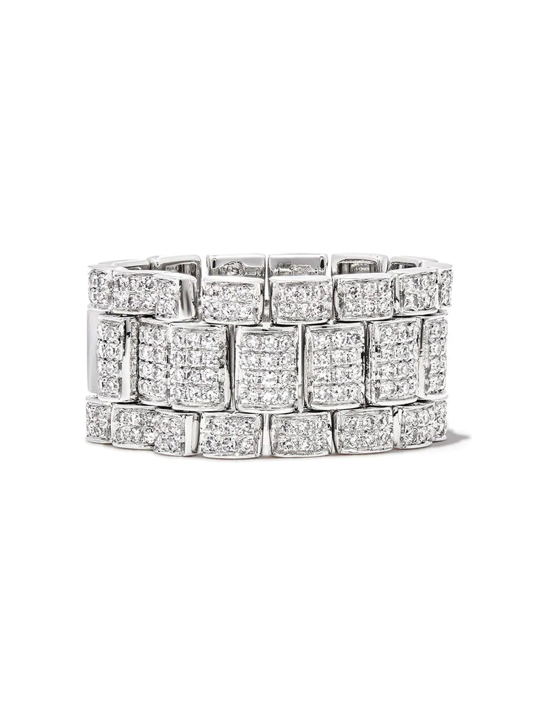 18kt white gold diamond ring