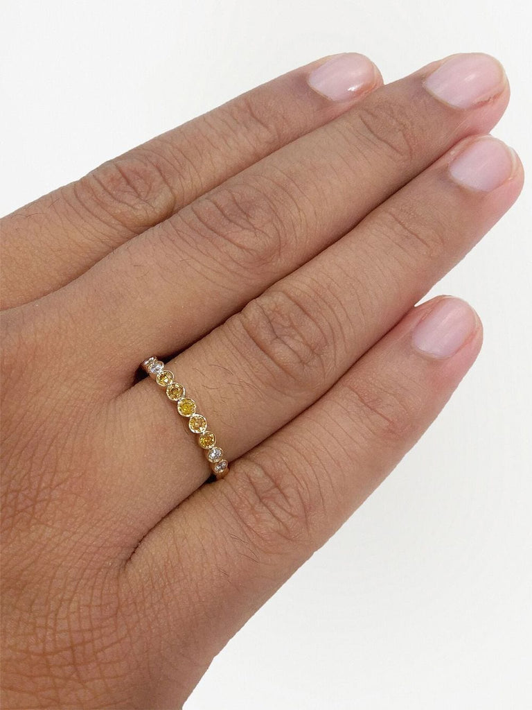 18kt yellow gold diamond ring